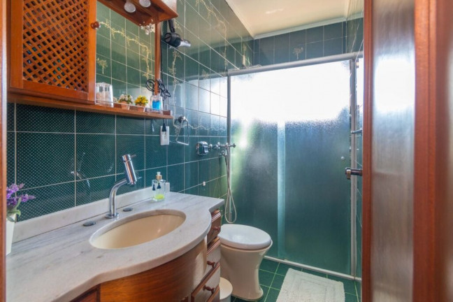 Imagem Imóvel com 3 Quartos à Venda, 240 m² em Santa Tereza - Porto Alegre Imagem Imóvel com 3 Quartos à Venda, 240 m² em Santa Tereza - Porto Alegre
