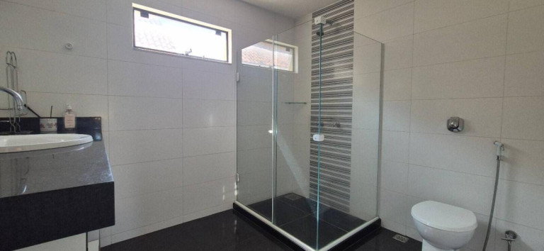 Imagem Casa com 4 Quartos à Venda, 300 m² em Barra Da Tijuca - Rio De Janeiro Imagem Casa com 4 Quartos à Venda, 300 m² em Barra Da Tijuca - Rio De Janeiro