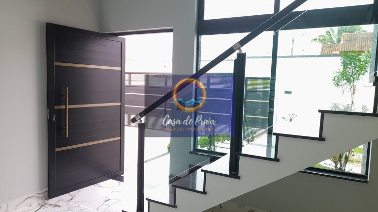 Imagem Sobrado com 4 Quartos à Venda, 210 m² em Estância São José - Peruíbe