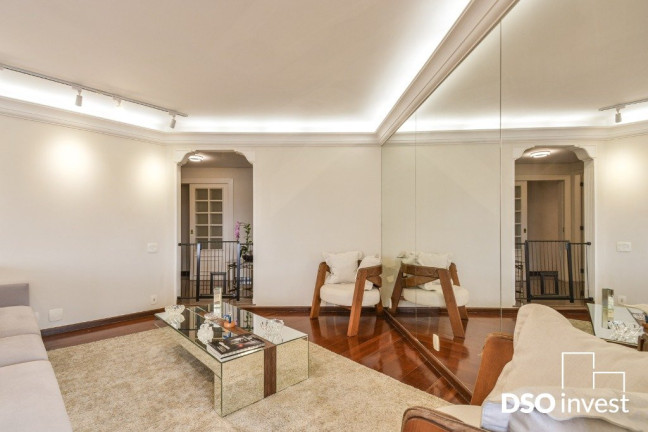 Imagem Apartamento com 4 Quartos à Venda,  em Moema - São Paulo