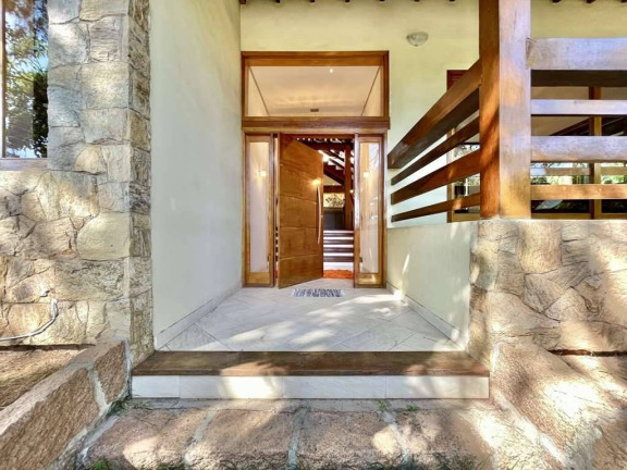 Imagem Casa com 5 Quartos à Venda,  em águas Da Fazendinha - Carapicuíba