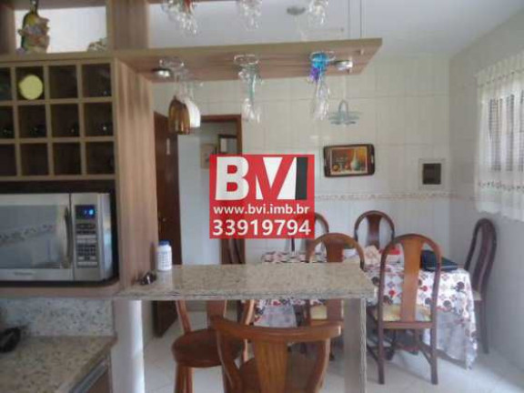 Imagem Casa com 4 Quartos à Venda, 140 m² em Centro - Miguel Pereira Imagem Casa com 4 Quartos à Venda, 140 m² em Centro - Miguel Pereira