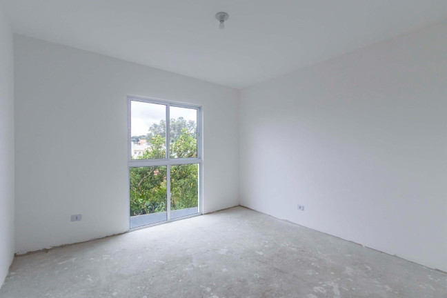 Imagem Casa com 2 Quartos à Venda, 138 m² em Xaxim - Curitiba