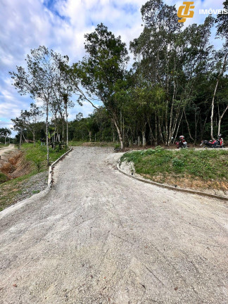 Imagem Terreno à Venda, 1.950 m² em Rio Do Meio - Camboriú Imagem Terreno à Venda, 1.950 m² em Rio Do Meio - Camboriú