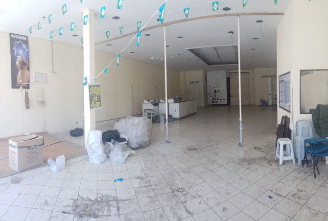 Imagem Galpão para Alugar, 450 m² em Campo Do Galvão - Guaratinguetá Imagem Galpão para Alugar, 450 m² em Campo Do Galvão - Guaratinguetá