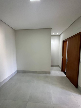 Imagem Casa de Condomínio com 3 Quartos à Venda, 230 m² em Condomínio Belvedere Ii - Cuiabá