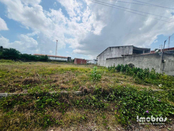 Terreno à Venda, 396 m² em Barroso - Fortaleza