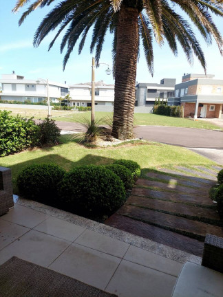 Imagem Casa com 5 Quartos à Venda,  em Maristela - Xangri-lá