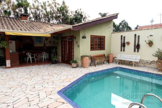 Imagem Casa com 3 Quartos à Venda, 401 m² em Vila Petrópolis - Atibaia