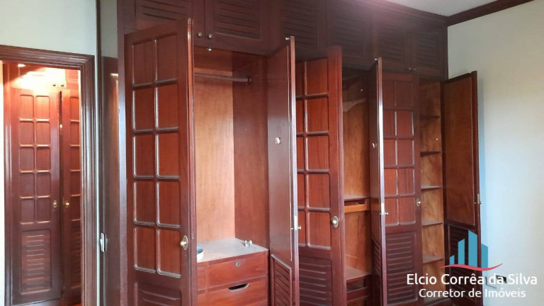 Imagem Apartamento com 4 Quartos para Alugar, 250 m² em Boqueirão - Santos
