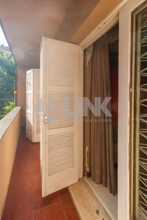Imagem Apartamento com 3 Quartos à Venda, 121 m² em Moinhos De Vento - Porto Alegre