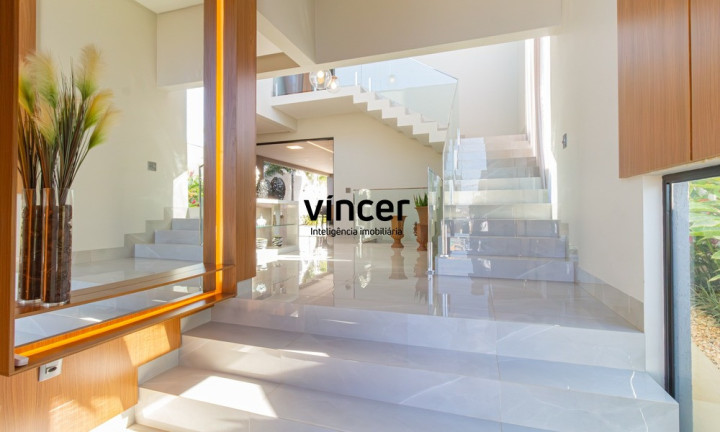 Casa com 4 Quartos à Venda, 297 m² em Jardins Nápoles - Senador Canedo