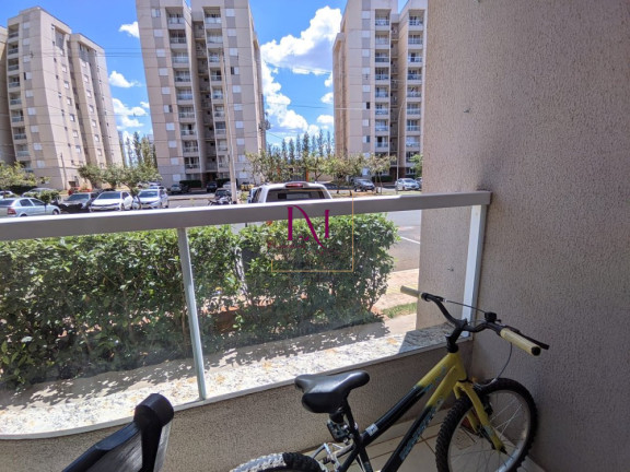 Imagem Apartamento com 2 Quartos à Venda, 54 m² em Vila Candinha - Araras