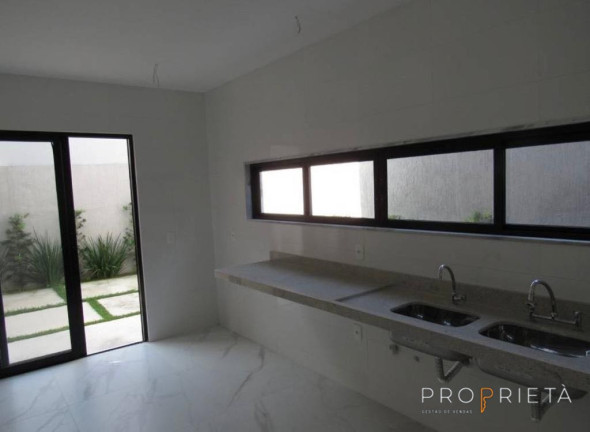 Imagem Casa de Condomínio com 4 Quartos à Venda, 310 m² em Barra Da Tijuca - Rio De Janeiro Imagem Casa de Condomínio com 4 Quartos à Venda, 310 m² em Barra Da Tijuca - Rio De Janeiro
