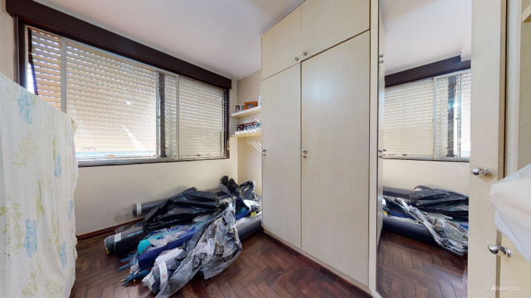 Imagem Apartamento com 3 Quartos à Venda, 250 m² em Cristal - Porto Alegre Imagem Apartamento com 3 Quartos à Venda, 250 m² em Cristal - Porto Alegre