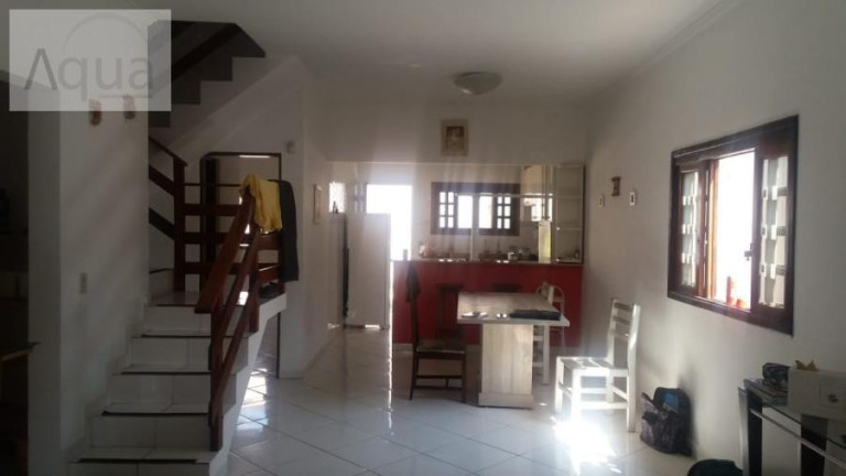Imagem Casa com 4 Quartos à Venda, 250 m² em Jardim Icaraíba - Peruíbe Imagem Casa com 4 Quartos à Venda, 250 m² em Jardim Icaraíba - Peruíbe
