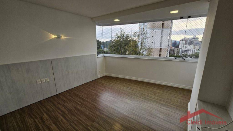 Imagem Apartamento com 4 Quartos à Venda, 264 m² em Atiradores - Joinville Imagem Apartamento com 4 Quartos à Venda, 264 m² em Atiradores - Joinville
