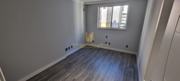 Imagem Apartamento com 2 Quartos à Venda, 87 m² em Centro - Balneário Camboriú Imagem Apartamento com 2 Quartos à Venda, 87 m² em Centro - Balneário Camboriú