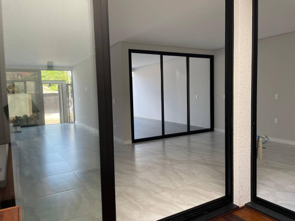 Imagem Casa com 3 Quartos à Venda, em Centro - Barra Velha Imagem Casa com 3 Quartos à Venda, em Centro - Barra Velha