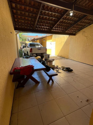 Imagem Casa com 3 Quartos à Venda, 168 m² em Itaperi - Fortaleza Imagem Casa com 3 Quartos à Venda, 168 m² em Itaperi - Fortaleza