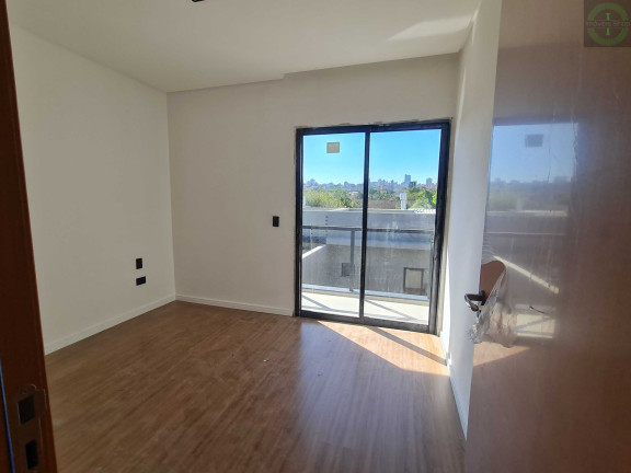 Imagem Sobrado com 3 Quartos à Venda, 185 m² em Ronda - Ponta Grossa Imagem Sobrado com 3 Quartos à Venda, 185 m² em Ronda - Ponta Grossa