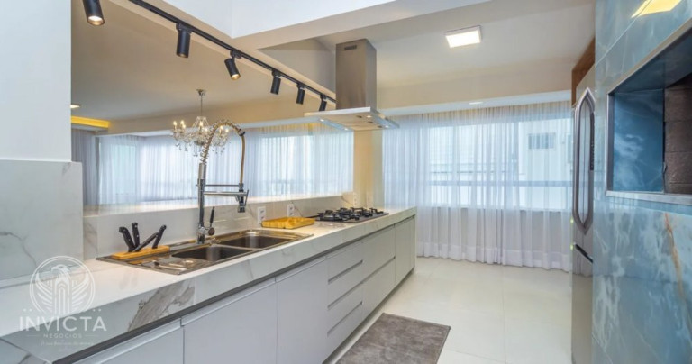 Imagem Apartamento com 3 Quartos à Venda, 249 m² em Centro - Balneário Camboriú Imagem Apartamento com 3 Quartos à Venda, 249 m² em Centro - Balneário Camboriú