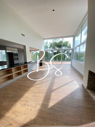 Imagem Casa com 3 Quartos à Venda, 603 m² em Alphaville - Gramado