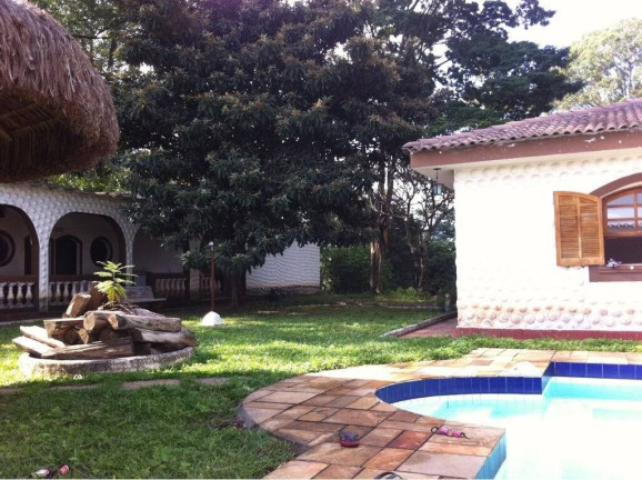 Imagem Casa com 5 Quartos à Venda, 1.800 m² em Três Montanhas - Osasco