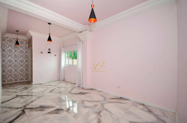Imagem Casa com 6 Quartos à Venda, 450 m² em Bacacheri - Curitiba