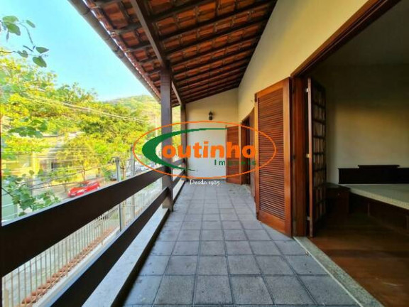 Imagem Casa com 7 Quartos à Venda, 371 m² em Rocha - Rio De Janeiro