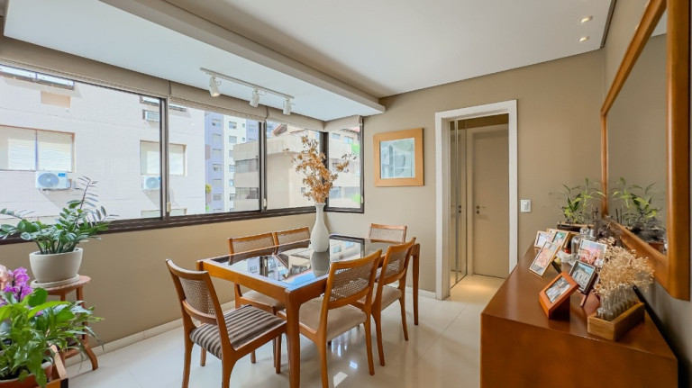 Imagem Apartamento com 2 Quartos à Venda, 86 m² em Petrópolis - Porto Alegre Imagem Apartamento com 2 Quartos à Venda, 86 m² em Petrópolis - Porto Alegre