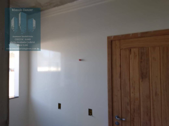 Imagem Casa com 3 Quartos à Venda, 80 m² em São João Do Rio Vermelho - Florianópolis Imagem Casa com 3 Quartos à Venda, 80 m² em São João Do Rio Vermelho - Florianópolis