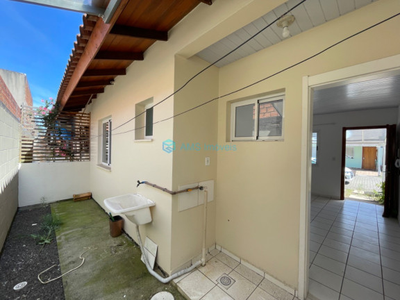 Imagem Casa com 2 Quartos à Venda, 41 m² em Olaria - Canoas
