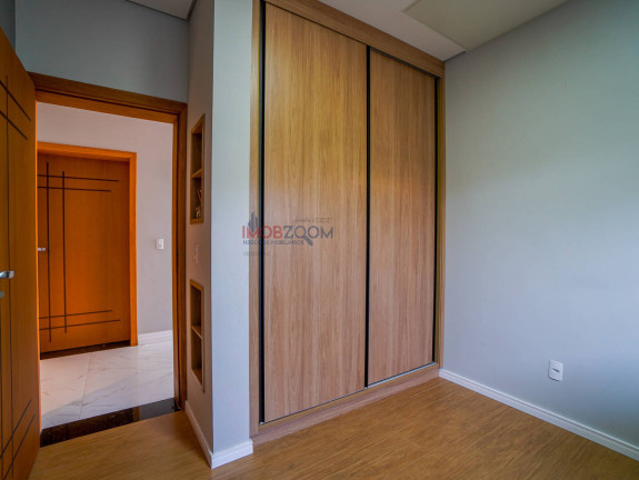 Imagem Casa com 3 Quartos à Venda, 291 m² em Itapetinga - Atibaia