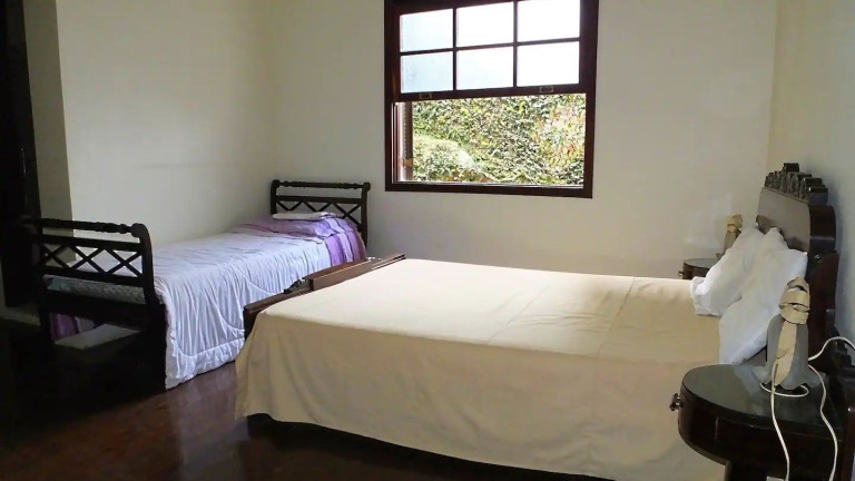 Imagem Casa com 5 Quartos à Venda, 450 m² em Iucas - Teresópolis