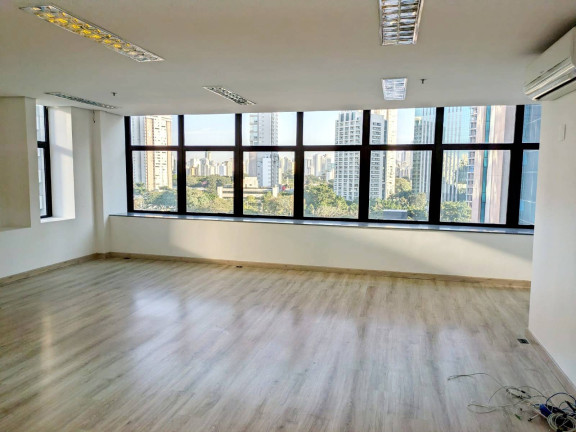 Sala Comercial para Alugar, 93 m² em Vila Olímpia - São Paulo