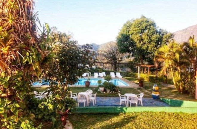 Imagem Imóvel com 31 Quartos à Venda, 900 m² em Tijuca - Teresópolis Imagem Imóvel com 31 Quartos à Venda, 900 m² em Tijuca - Teresópolis