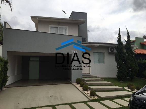 Casa com 3 Quartos à Venda, 256 m² em Centro - Araraquara