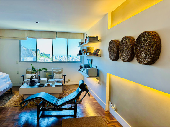 Imagem Imóvel com 3 Quartos à Venda, 92 m² em Lagoa - Rio De Janeiro Imagem Imóvel com 3 Quartos à Venda, 92 m² em Lagoa - Rio De Janeiro