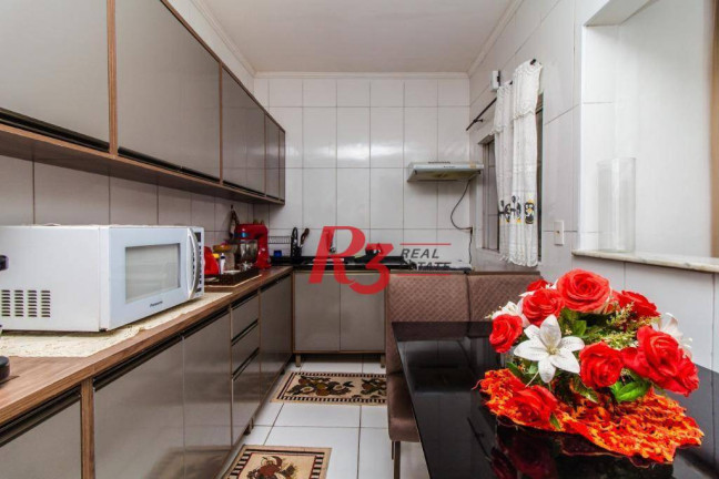 Imagem Casa com 2 Quartos à Venda, 180 m² em Marapé - Santos