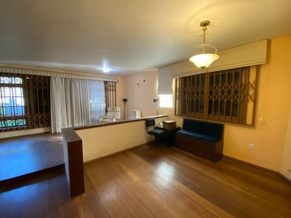 Casa com 4 Quartos à Venda, 315 m² em Tristeza - Porto Alegre