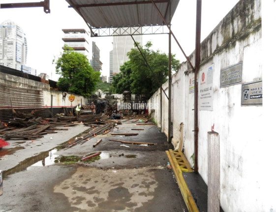 Imagem Terreno à Venda, 420 m² em Vila Olímpia - São Paulo Imagem Terreno à Venda, 420 m² em Vila Olímpia - São Paulo