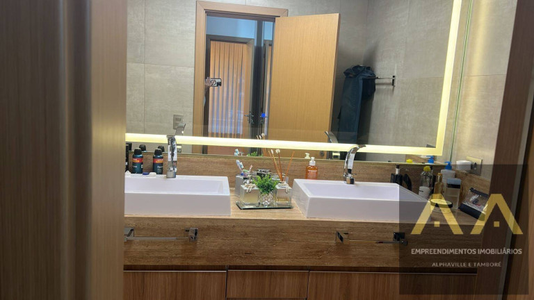 Imagem Casa com 4 Quartos à Venda, 450 m² em Alphaville - Santana De Parnaíba Imagem Casa com 4 Quartos à Venda, 450 m² em Alphaville - Santana De Parnaíba