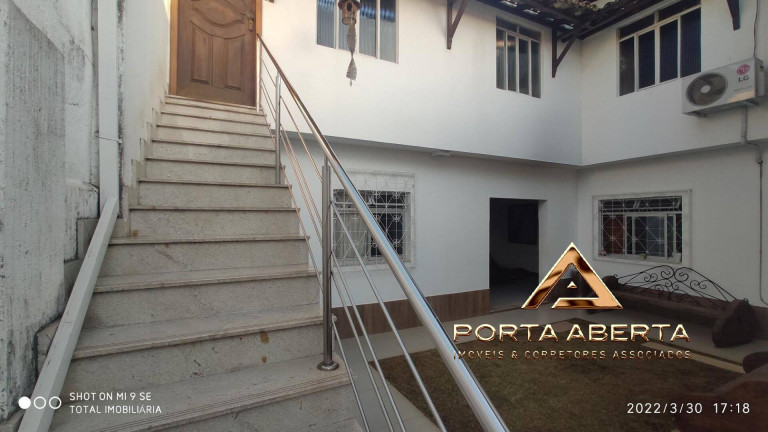 Casa com 4 Quartos à Venda, 300 m² em Imbaúbas - Ipatinga