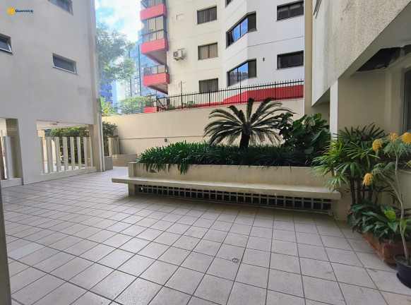 Apartamento com 3 Quartos à Venda, 128 m² em Centro - Florianópolis