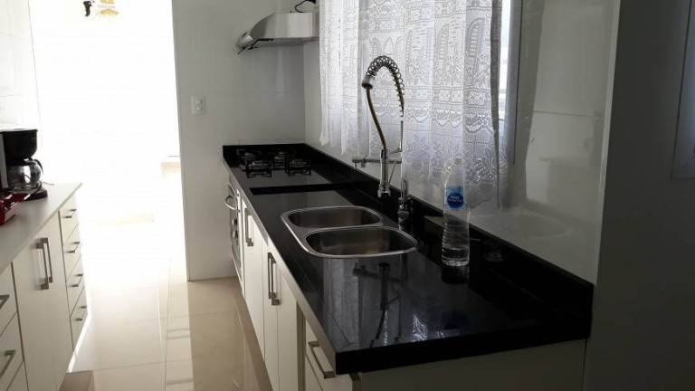 Imagem Apartamento com 4 Quartos à Venda, 239 m² em Pitangueiras - Guarujá