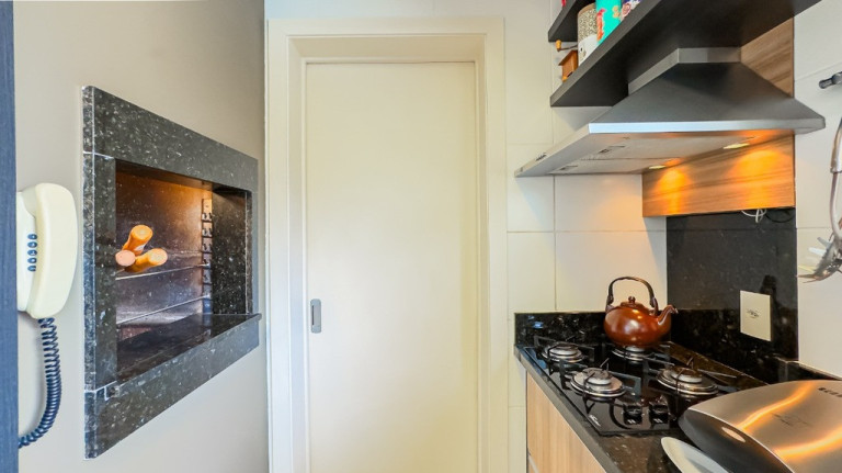 Imagem Imóvel com 2 Quartos à Venda, 86 m² em Petrópolis - Porto Alegre Imagem Imóvel com 2 Quartos à Venda, 86 m² em Petrópolis - Porto Alegre