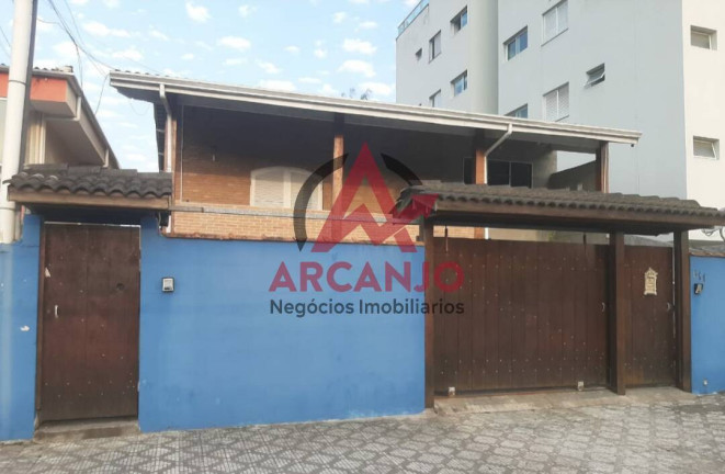 Casa com 8 Quartos à Venda, 450 m² em Centro - Ubatuba