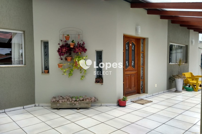 Imagem Imóvel com 4 Quartos à Venda,  em Jardim Santa Rosa - Itatiba