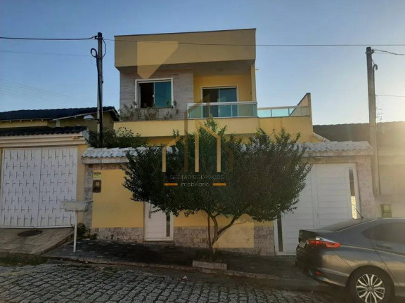 Casa com 2 Quartos à Venda, 